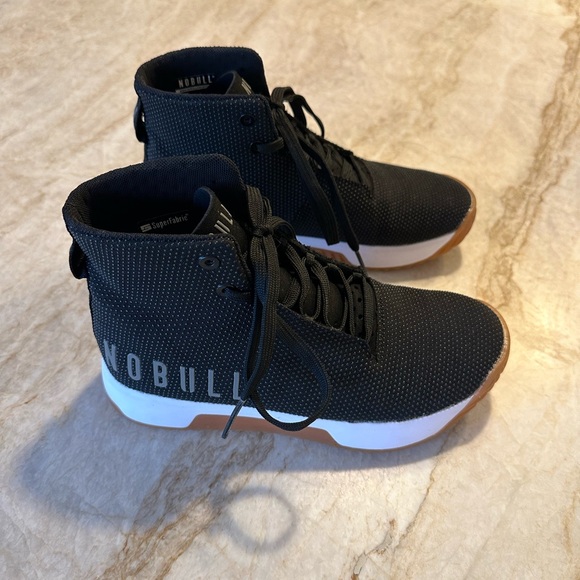 NOBULL Shoes - Near new condition No Bull women’s Impact high-top, 6.5